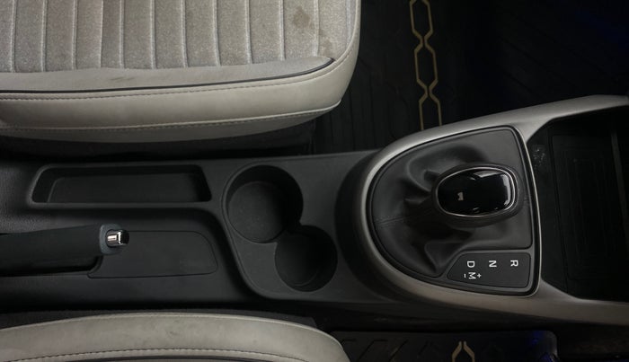 2024 Hyundai GRAND I10 NIOS ASTA AMT 1.2 KAPPA VTVT, Petrol, Automatic, 12,132 km, Gear Lever