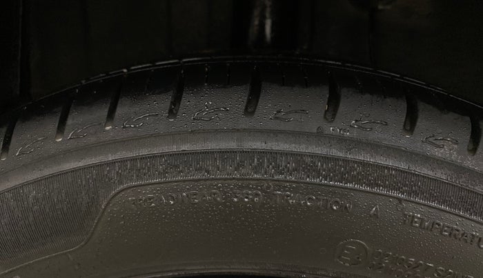 2024 Hyundai GRAND I10 NIOS ASTA AMT 1.2 KAPPA VTVT, Petrol, Automatic, 12,132 km, Right Rear Tyre Tread