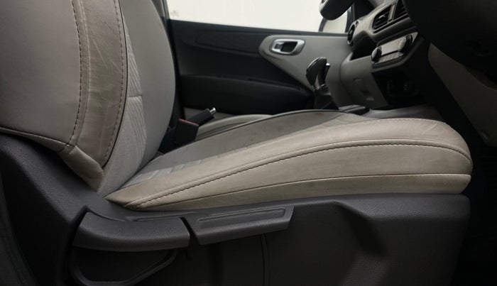 2024 Hyundai GRAND I10 NIOS ASTA AMT 1.2 KAPPA VTVT, Petrol, Automatic, 12,132 km, Driver Side Adjustment Panel