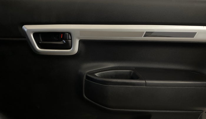 2020 Maruti S PRESSO VXI PLUS AMT, Petrol, Automatic, 56,452 km, Driver Side Door Panels Control