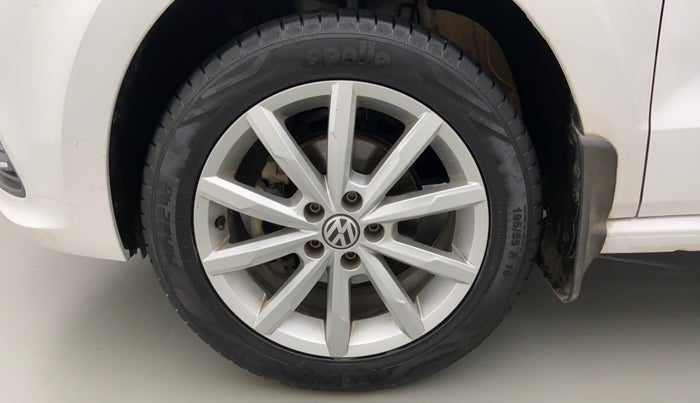 2018 Volkswagen Polo HIGHLINE PLUS 1.0 16 ALLOY, Petrol, Manual, 37,130 km, Left Front Wheel