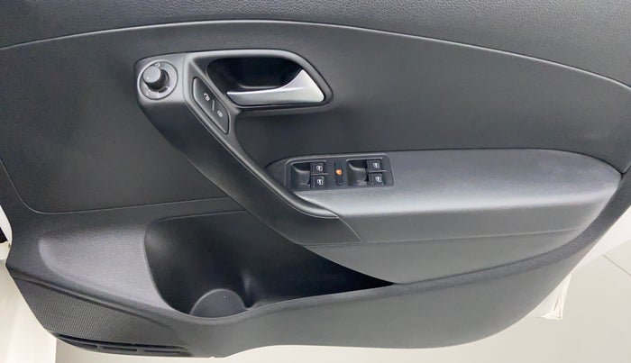 2018 Volkswagen Polo HIGHLINE PLUS 1.0 16 ALLOY, Petrol, Manual, 37,130 km, Driver Side Door Panels Control