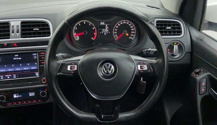 2018 Volkswagen Polo HIGHLINE PLUS 1.0 16 ALLOY, Petrol, Manual, 37,130 km, Steering Wheel Close Up