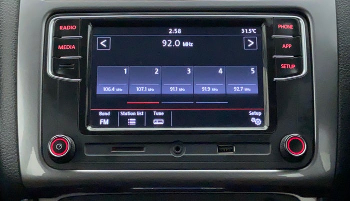 2018 Volkswagen Polo HIGHLINE PLUS 1.0 16 ALLOY, Petrol, Manual, 37,130 km, Infotainment System