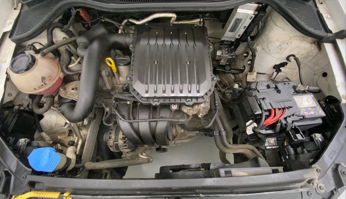 2018 Volkswagen Polo HIGHLINE PLUS 1.0 16 ALLOY, Petrol, Manual, 37,130 km, Open Bonet