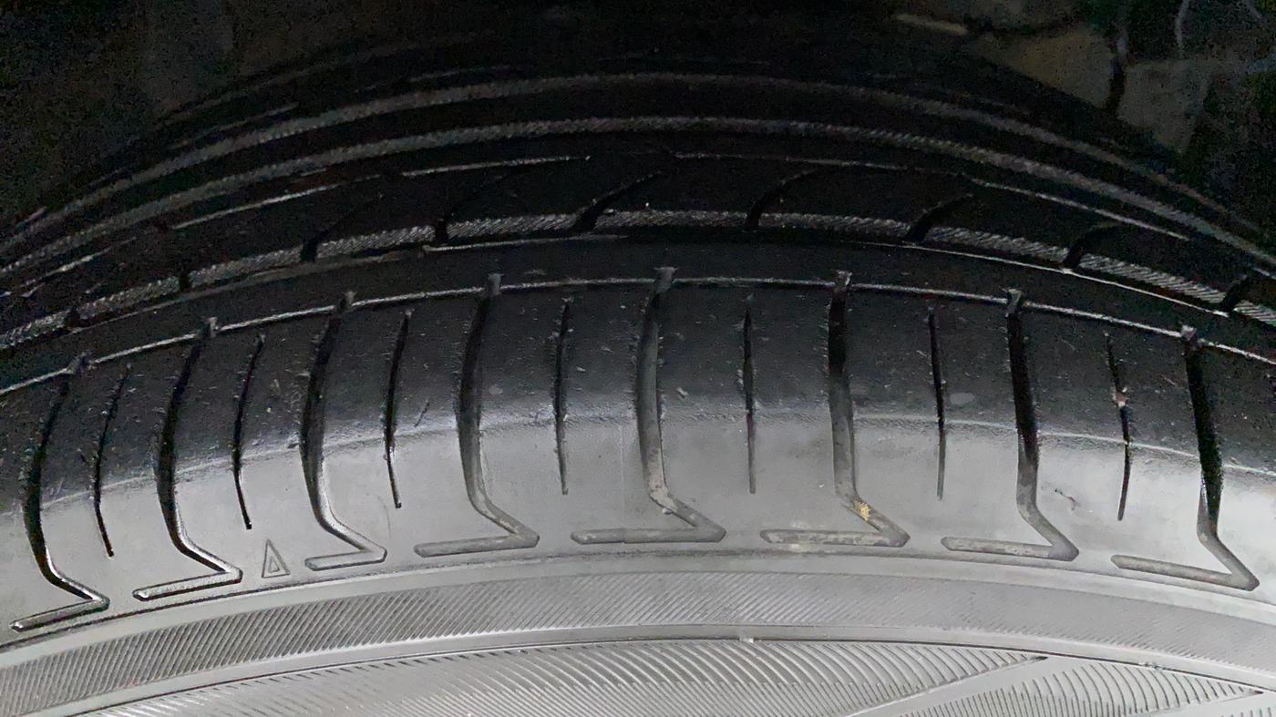 2018 Maruti S Cross ZETA 1.3 SHVS, Diesel, Manual, 50,204 km, Right Front Tyre Tread