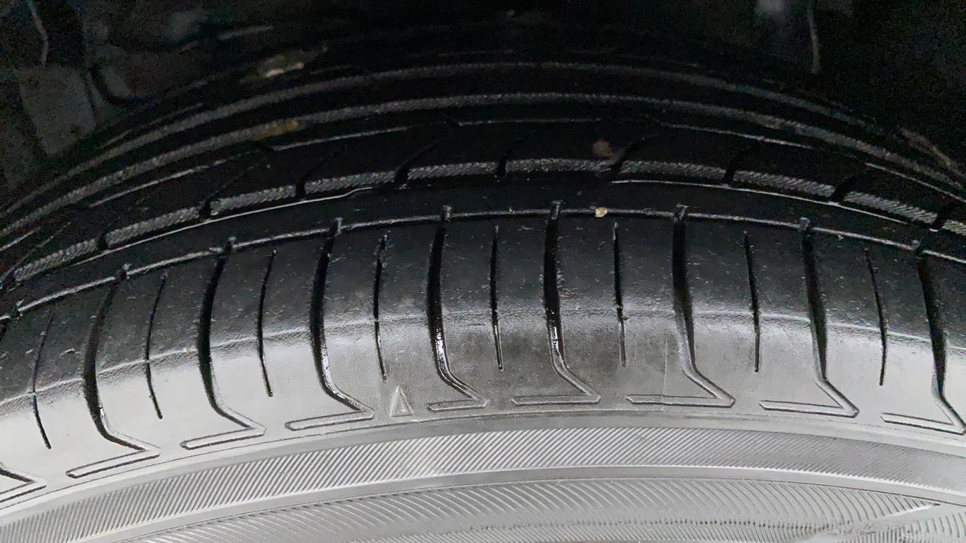 2018 Maruti S Cross ZETA 1.3 SHVS, Diesel, Manual, 50,204 km, Left Front Tyre Tread