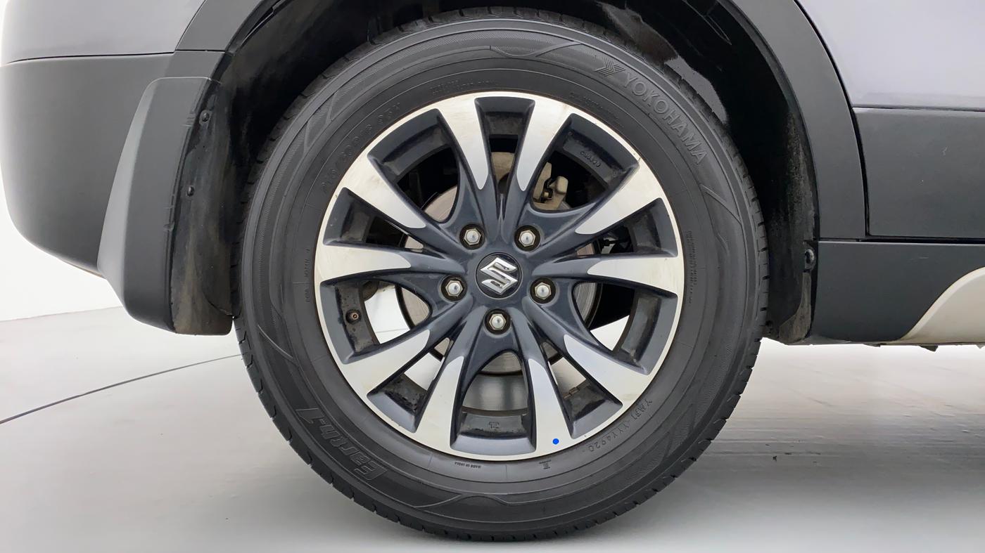 2018 Maruti S Cross ZETA 1.3 SHVS, Diesel, Manual, 50,204 km, Right Rear Wheel