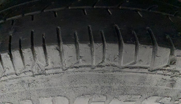 2014 Hyundai i10 MAGNA 1.1, Petrol, Manual, 37,796 km, Left Rear Tyre Tread