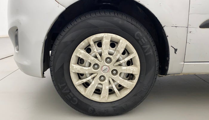 2014 Hyundai i10 MAGNA 1.1, Petrol, Manual, 37,796 km, Left Front Wheel