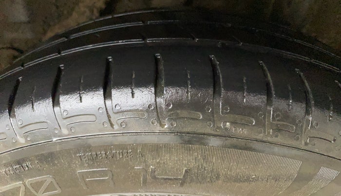 2015 Honda Amaze 1.2L I-VTEC S, Petrol, Manual, 80,673 km, Left Rear Tyre Tread