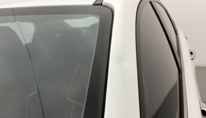 2018 Hyundai Verna 1.6 CRDI SX + AT, Diesel, Automatic, 63,709 km, Left A pillar - Slightly dented