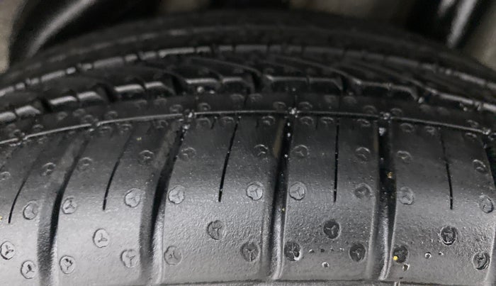 2018 Hyundai Verna 1.6 CRDI SX + AT, Diesel, Automatic, 63,709 km, Left Rear Tyre Tread