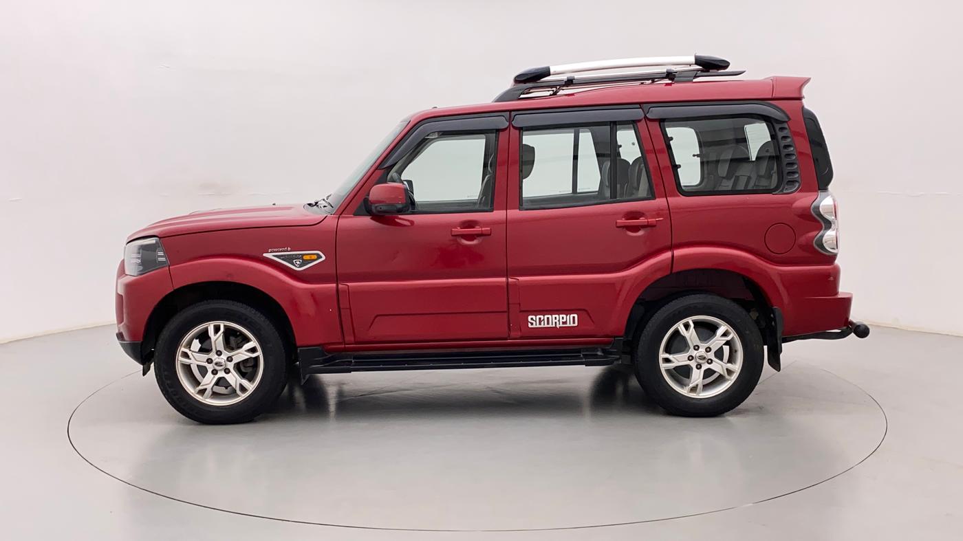 2015 Mahindra Scorpio S8, Diesel, Manual, 61,590 km, Left Side