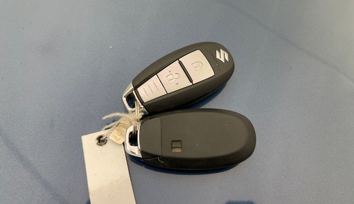 2017 Maruti Baleno ZETA CVT PETROL 1.2, Petrol, Automatic, 63,573 km, Key Close Up