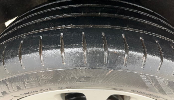 2017 Maruti Baleno ZETA CVT PETROL 1.2, Petrol, Automatic, 63,573 km, Right Rear Tyre Tread