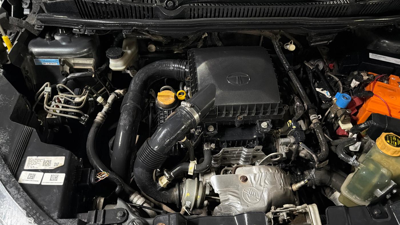 2022 Tata NEXON XZ PLUS PETROL, CNG, Manual, 91,247 km, Engine View - Right