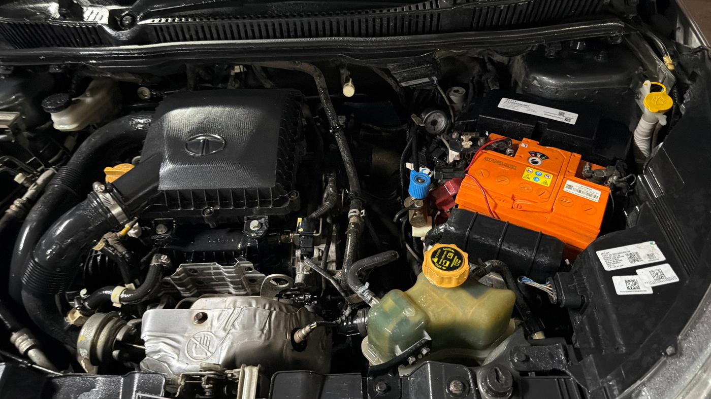 2022 Tata NEXON XZ PLUS PETROL, CNG, Manual, 91,247 km, Engine View - Left