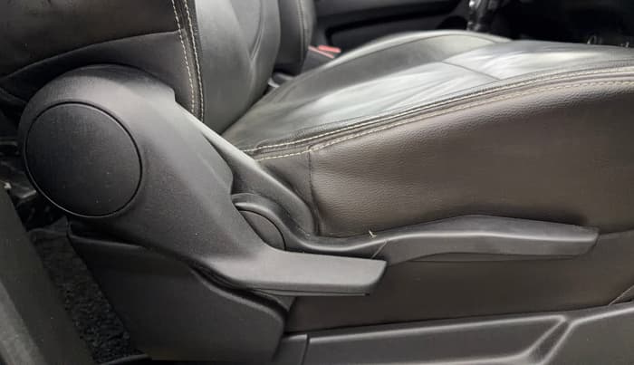 2020 Maruti XL6 ALPHA AT, Petrol, Automatic, 62,973 km, Driver Side Adjustment Panel