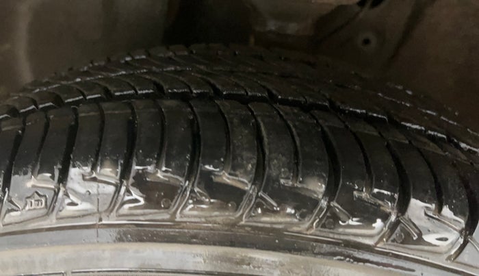 2019 Maruti New Wagon-R VXI 1.2, Petrol, Manual, 83,760 km, Left Front Tyre Tread