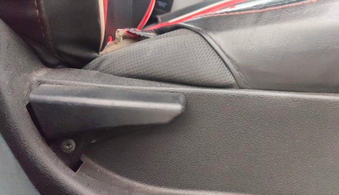 2018 Tata NEXON XM PETROL, Petrol, Manual, 50,677 km, Driver Side Adjustment Panel