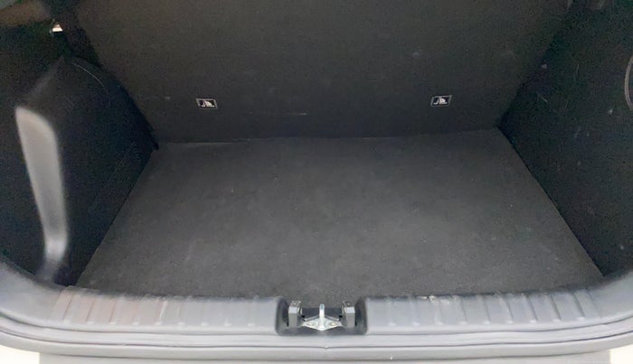 2022 KIA SONET HTX PLUS 1.0 IMT, Petrol, Manual, 16,997 km, Boot Inside