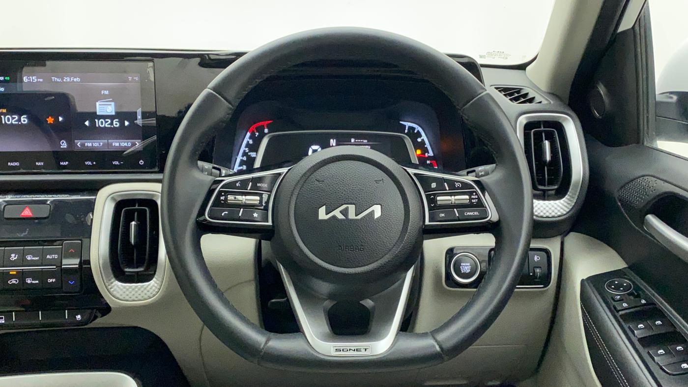 2022 KIA SONET HTX PLUS 1.0 IMT, Petrol, Manual, 16,997 km, Steering Wheel Close Up