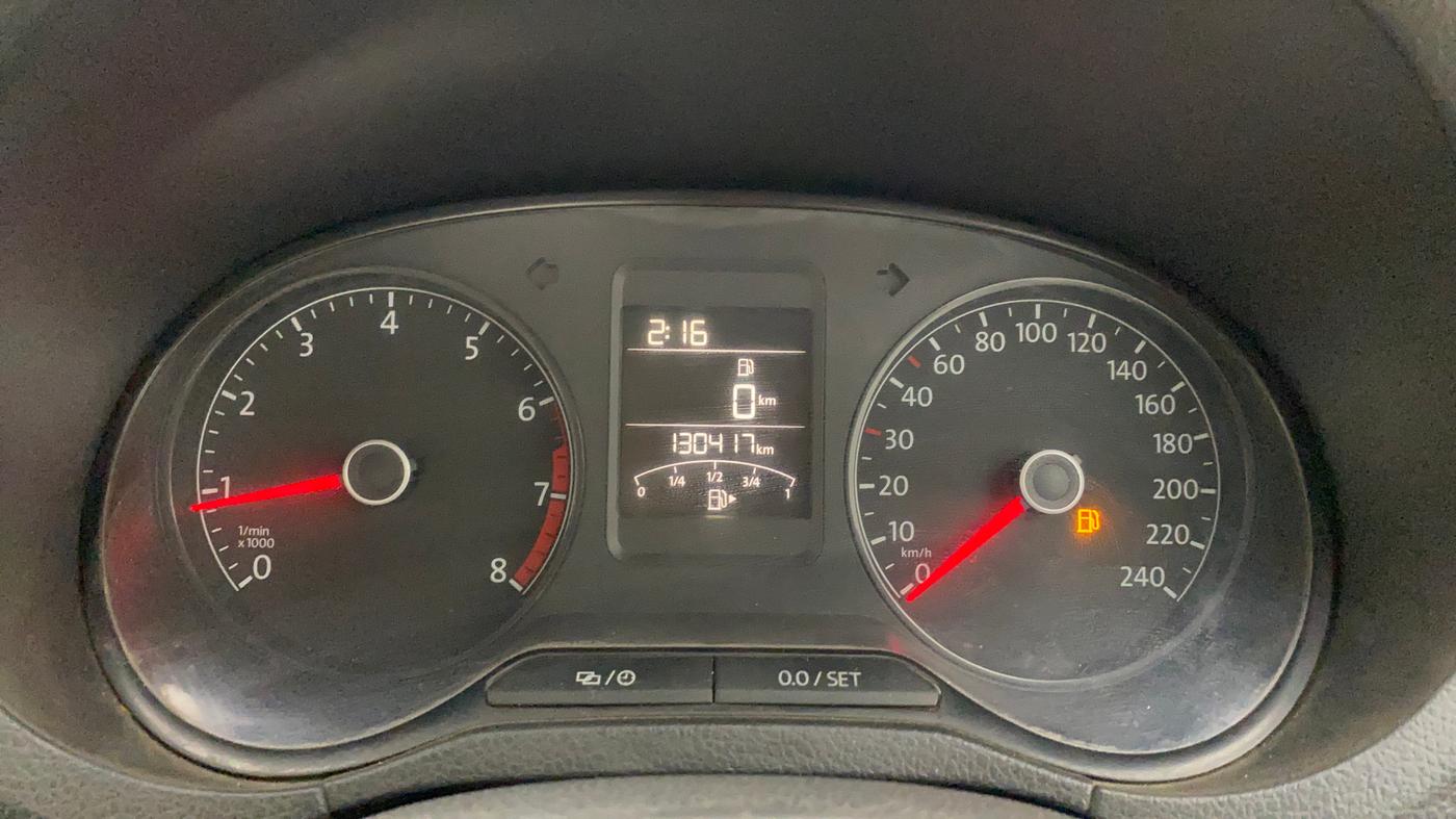 2017 Volkswagen Ameo HIGHLINE1.2L, Petrol, Manual, 1,30,371 km, Odometer Image