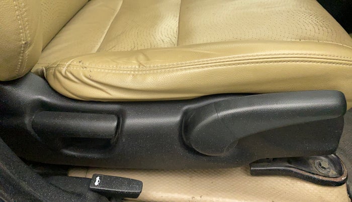 2016 Honda City 1.5L I-VTEC VX CVT, Petrol, Automatic, 77,242 km, Driver Side Adjustment Panel