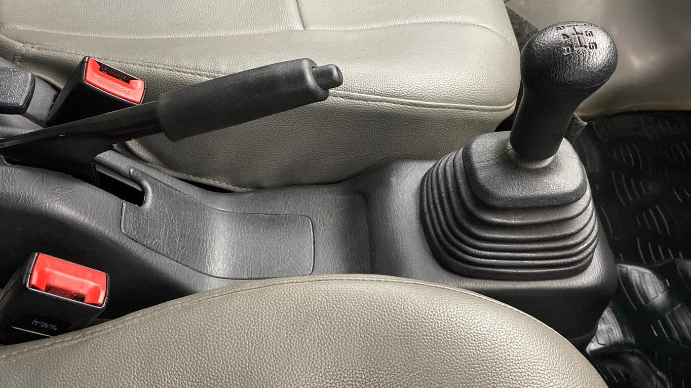 2018 Maruti Eeco 5 STR WITH AC PLUSHTR, Petrol, Manual, 56,857 km, Gear Lever