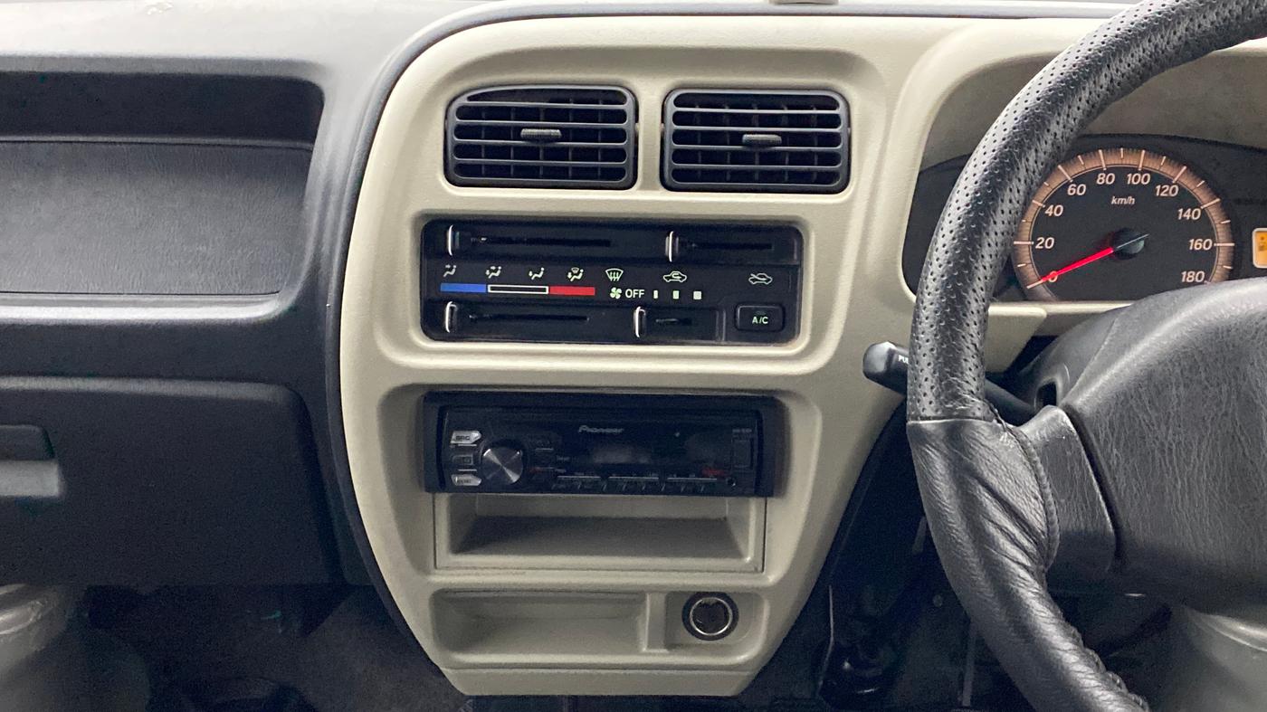 2018 Maruti Eeco 5 STR WITH AC PLUSHTR, Petrol, Manual, 56,857 km, Air Conditioner