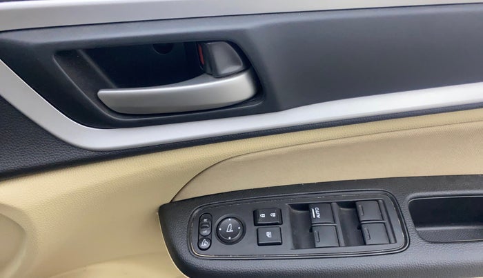 2023 Honda Amaze 1.2L I-VTEC VX CVT, Petrol, Automatic, 18,919 km, Driver Side Door Panels Control