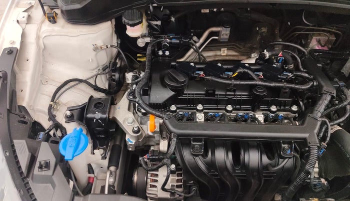 2024 Hyundai NEW I20 ASTA (O) 1.2 IVT, Petrol, Automatic, 9,274 km, Engine View - Right