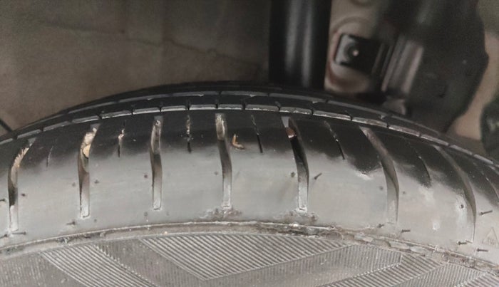 2024 Hyundai NEW I20 ASTA (O) 1.2 IVT, Petrol, Automatic, 9,274 km, Left Rear Tyre Tread