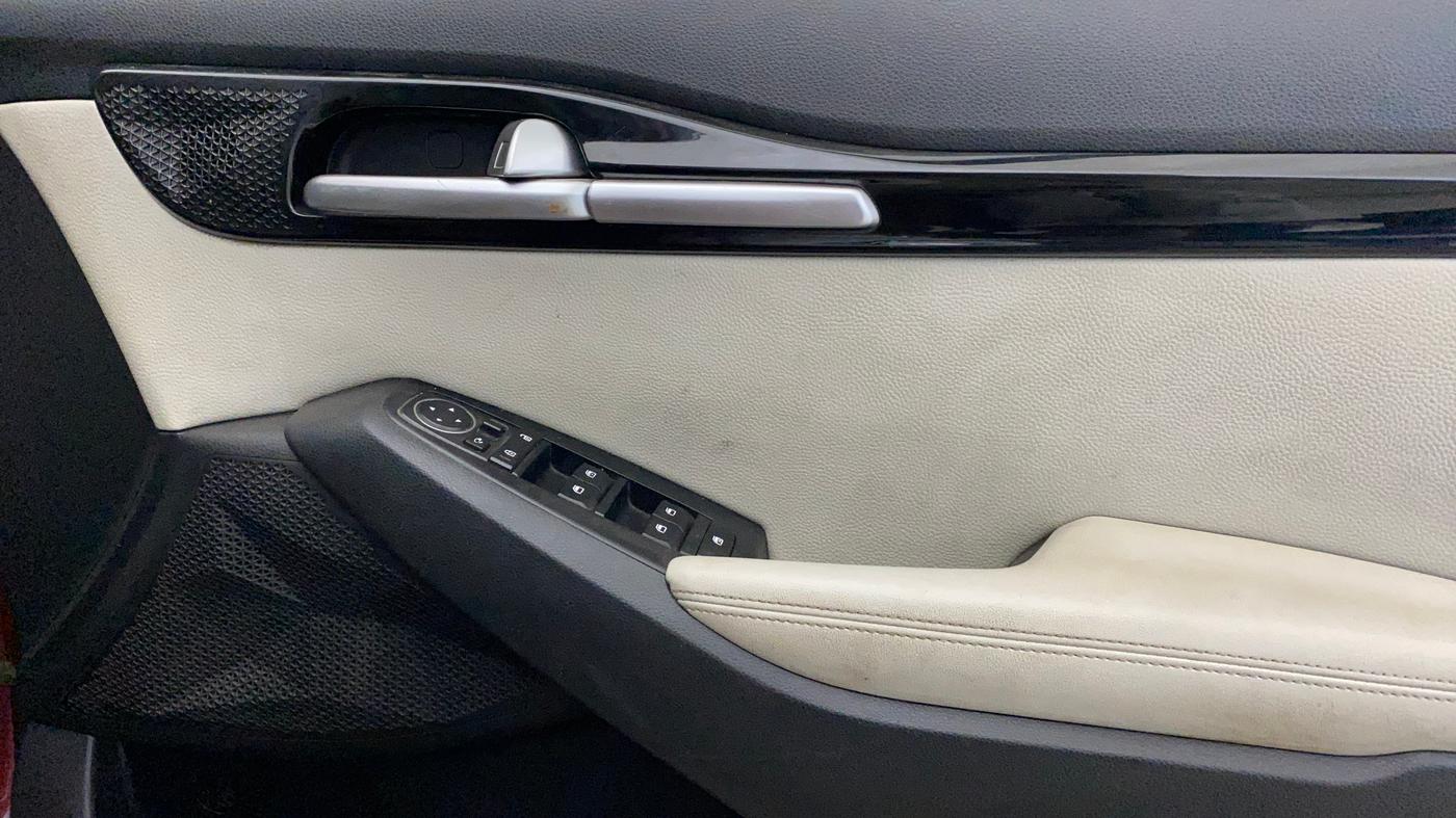 2021 KIA SELTOS HTX IVT 1.5 PETROL, Petrol, Automatic, 69,423 km, Driver Side Door Panels Control