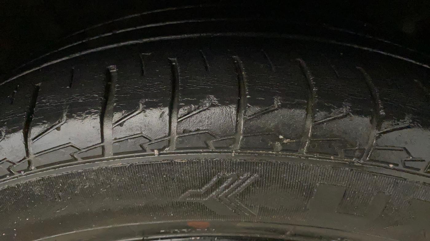 2021 KIA SELTOS HTX IVT 1.5 PETROL, Petrol, Automatic, 69,423 km, Right Front Tyre Tread