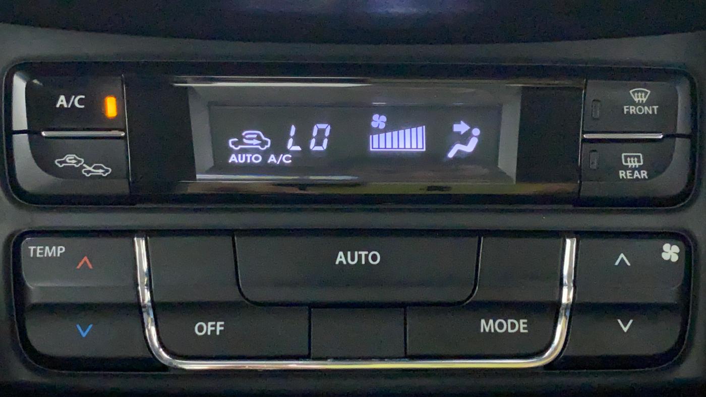 2017 Maruti Vitara Brezza ZDI, Diesel, Manual, 81,844 km, Automatic Climate Control