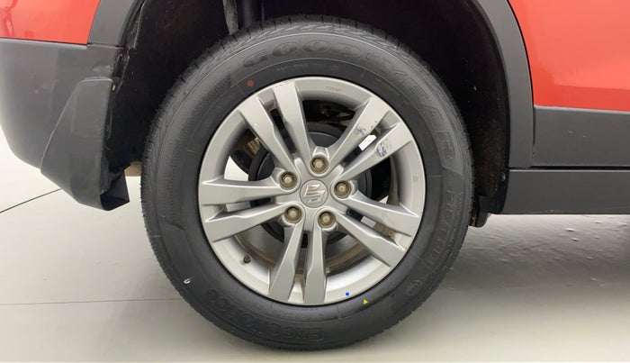 2017 Maruti Vitara Brezza ZDI, Diesel, Manual, 81,844 km, Right Rear Wheel