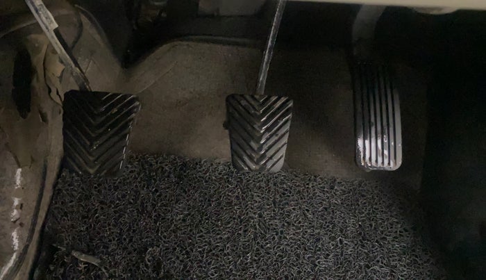 2022 KIA SELTOS HTX PETROL 1.5, Petrol, Manual, 71,472 km, Pedals