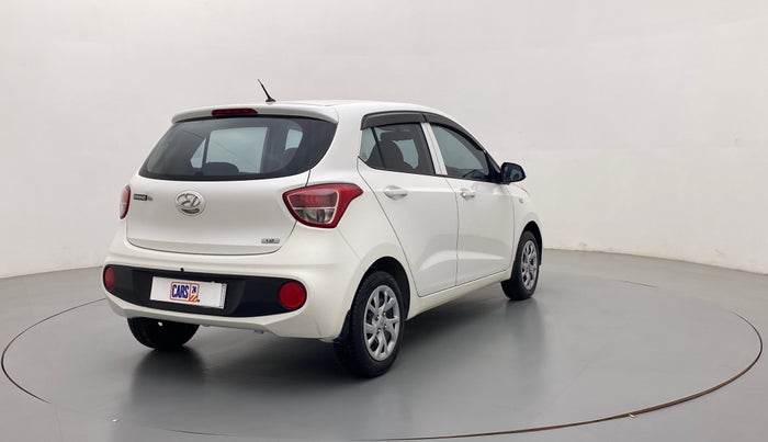 2017 Hyundai Grand i10 MAGNA 1.2 KAPPA VTVT, Petrol, Manual, 29,033 km, Right Back Diagonal