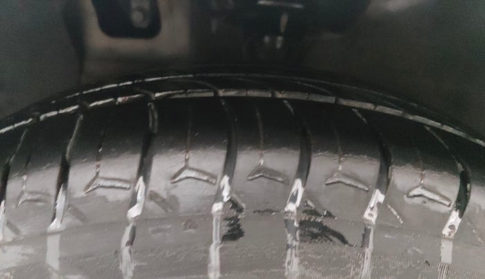 2023 Hyundai GRAND I10 NIOS SPORTZ 1.2 KAPPA VTVT CNG, CNG, Manual, 41,081 km, Left Front Tyre Tread