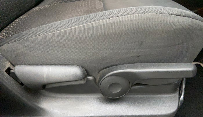 2019 Maruti Vitara Brezza ZDI AMT, Diesel, Automatic, 28,245 km, Driver Side Adjustment Panel