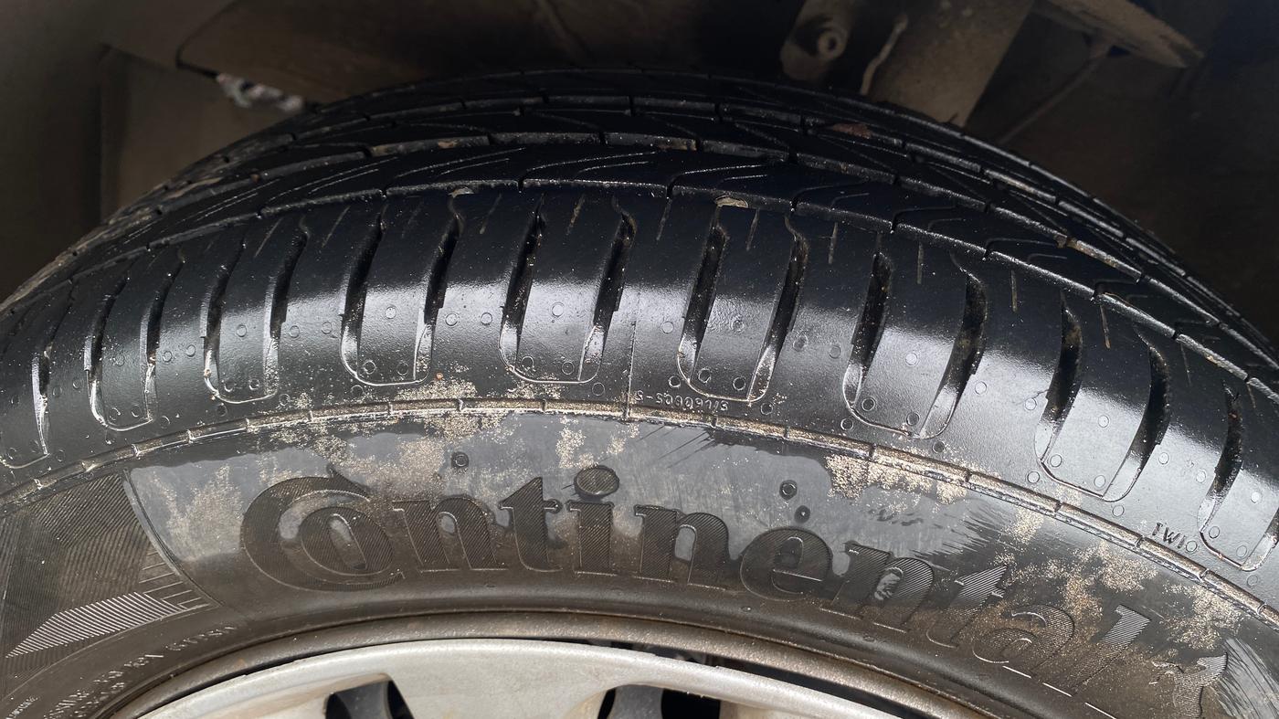 2018 Maruti Baleno DELTA PETROL 1.2, Petrol, Manual, 39,790 km, Left Front Tyre Tread