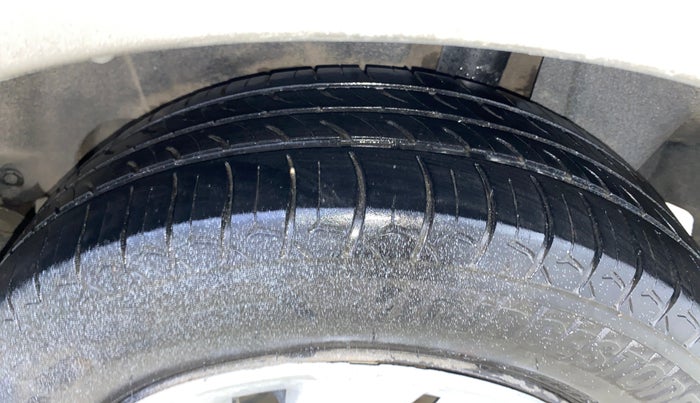 2019 Maruti Ertiga VXI CNG, CNG, Manual, 1,25,174 km, Left Rear Tyre Tread