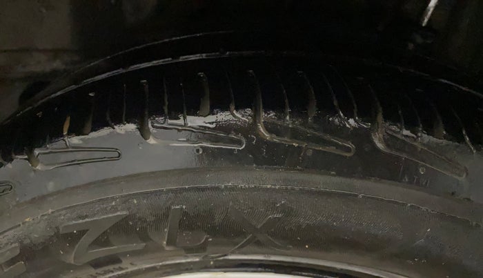 2017 Honda Amaze 1.2L I-VTEC S, CNG, Manual, 74,124 km, Left Rear Tyre Tread