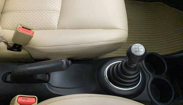 2017 Honda Amaze 1.2L I-VTEC S, CNG, Manual, 74,124 km, Gear Lever