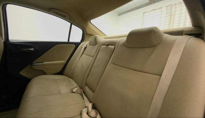 2014 Honda City 1.5L I-VTEC VX CVT, CNG, Automatic, 79,081 km, Right Side Rear Door Cabin