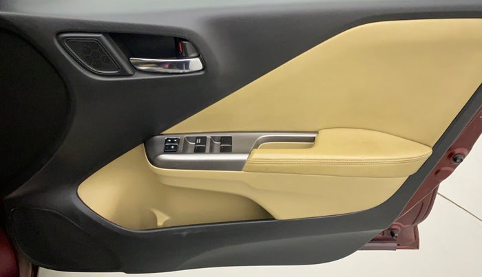 2014 Honda City 1.5L I-VTEC VX CVT, CNG, Automatic, 79,081 km, Driver Side Door Panels Control