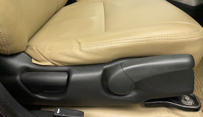 2014 Honda City 1.5L I-VTEC VX CVT, CNG, Automatic, 79,081 km, Driver Side Adjustment Panel