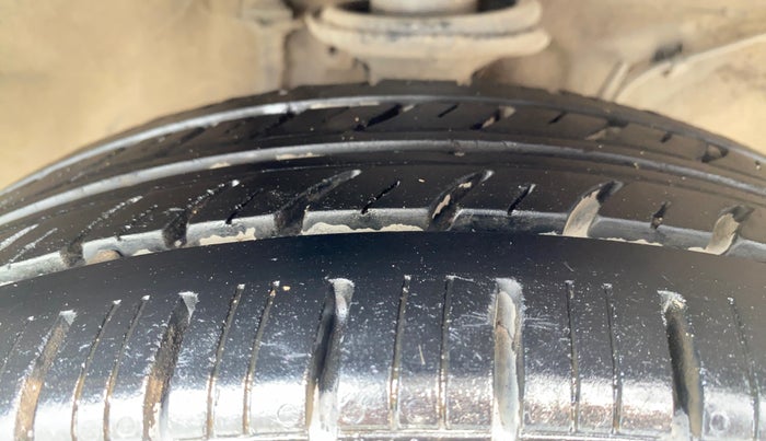 2019 Maruti Alto K10 VXI, CNG, Manual, 62,556 km, Right Front Tyre Tread